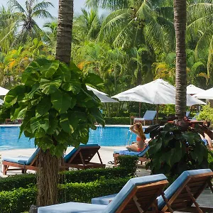 https://blue-ocean-resort.hotelsphanthiet.com
